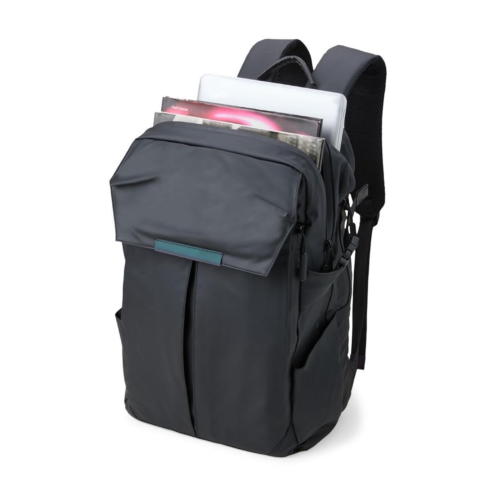 Mochila de Couro Sintético Personalizada 33L Notebook 15,6" — imagem 2